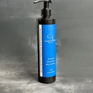 Acondicionador Matizador 300ml - Classic & Essential: Color y Cuidado en un Solo Paso